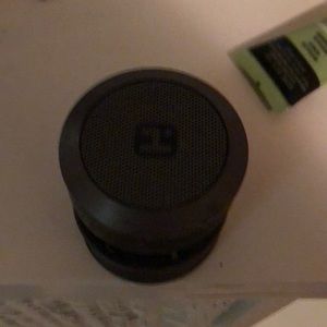 IHOME MINI BLUETOOTH SPEAKER
